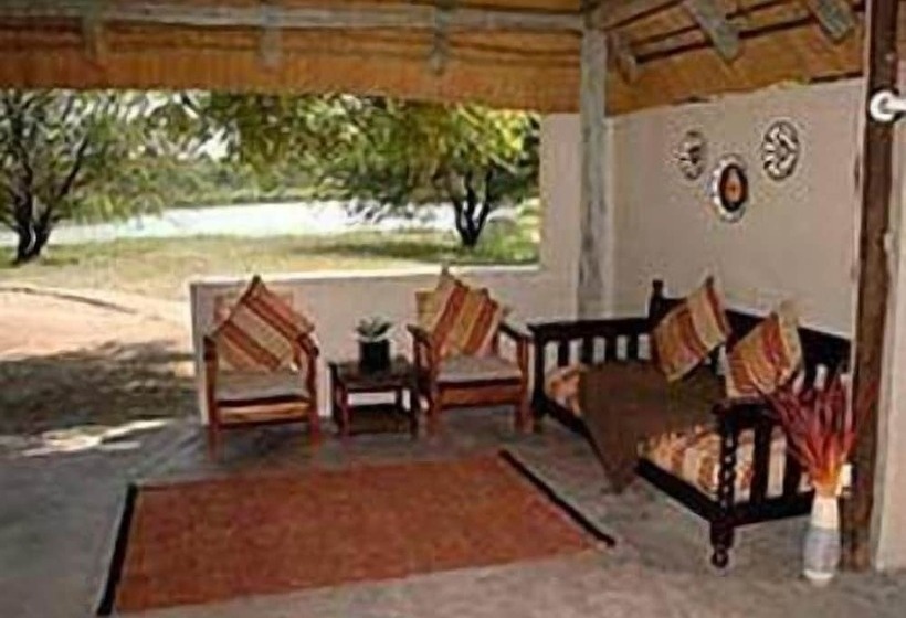 בית מלון כפרי Kingfisher Bush Camp