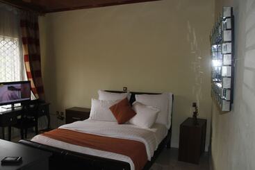 هتل Saddle Hill Ranch