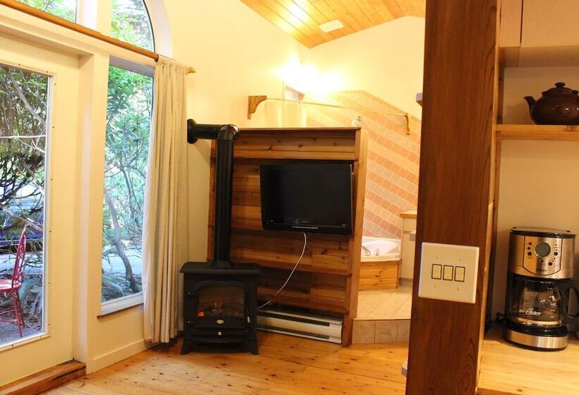 هتل Sea Star Beach Retreat