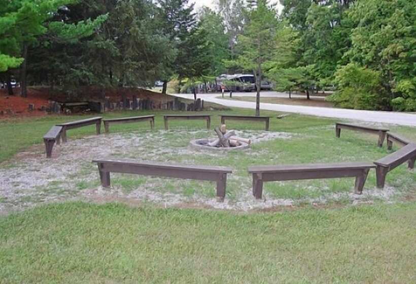 هتل St Clair Rv Resort