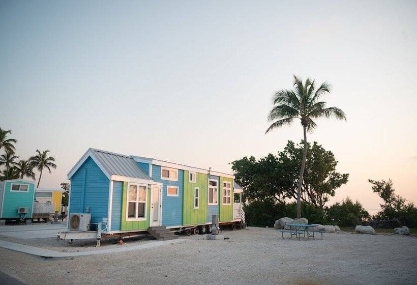 فندق Sunshine Key Rv Resort & Marina