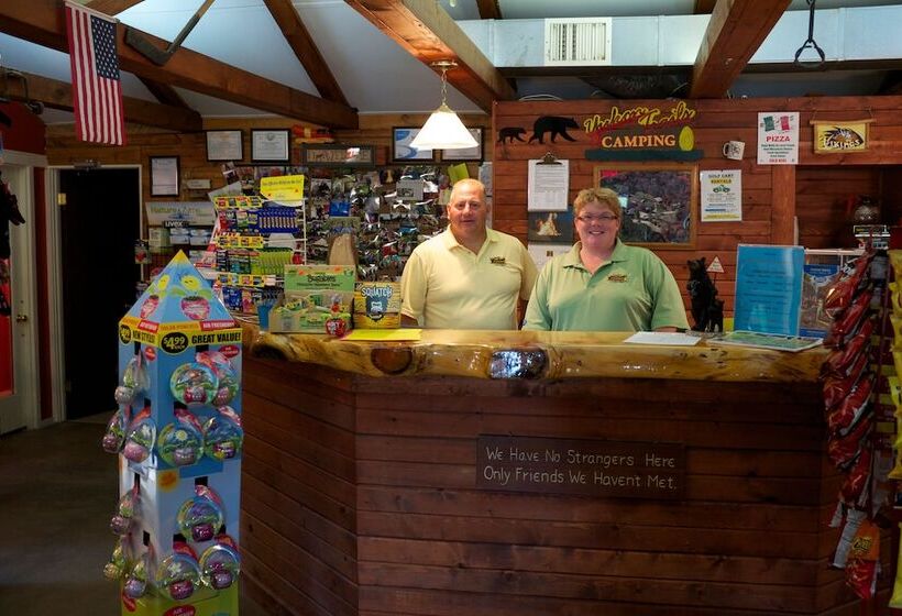 酒店 Yukon Trails Rv & Camping Resort