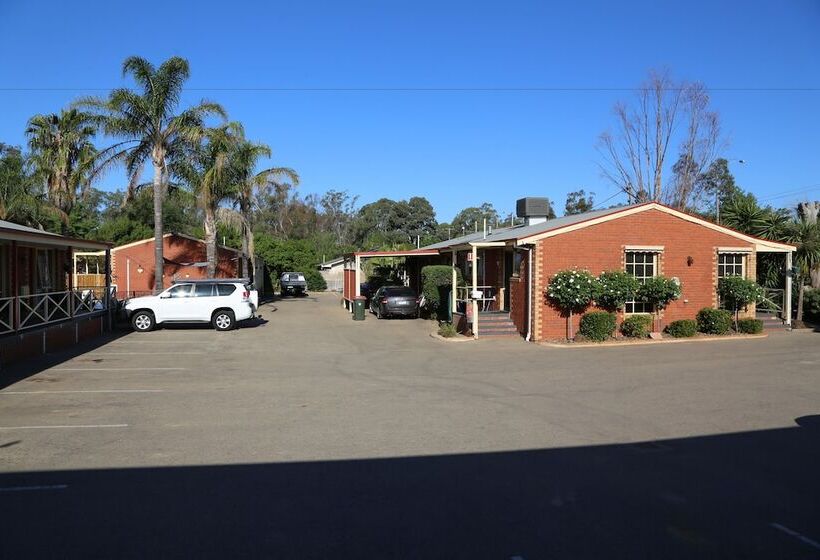 モーテル Old Coach Motor Inn Echuca