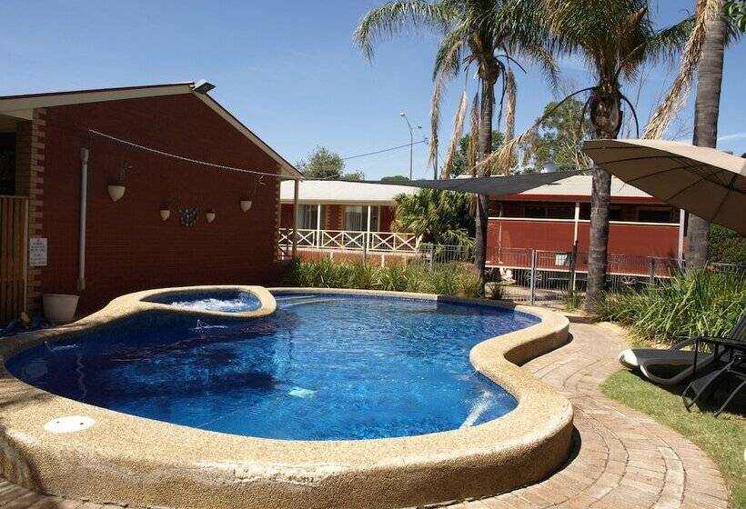 モーテル Old Coach Motor Inn Echuca