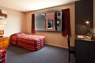 Phoenix Motels