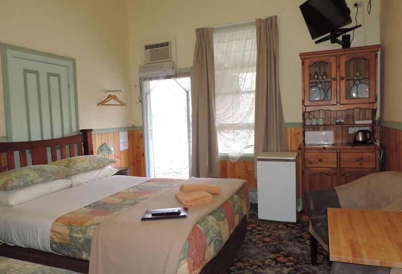 Snug As A Bug Motel