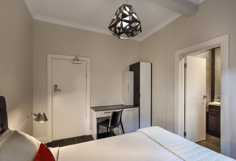 هاستل Como Court Budget Accommodation