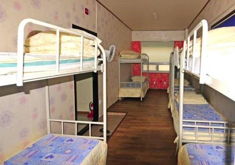 הוסטל Hwaseong Guesthouse