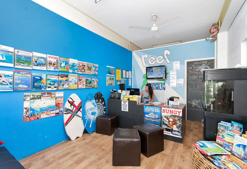 فندق صغير Reef Backpackers