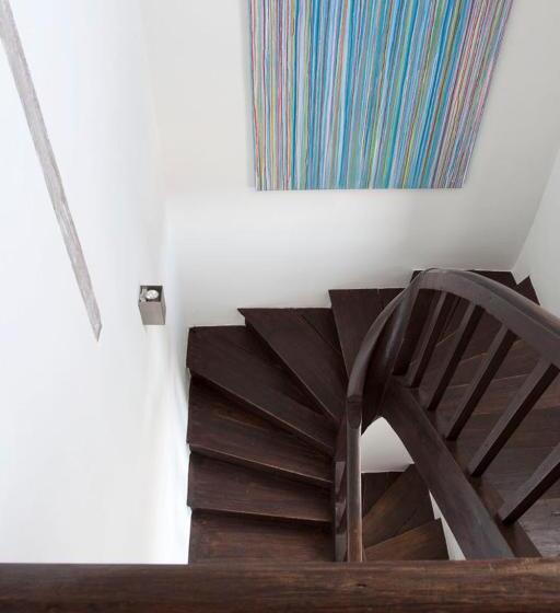 צימר Chateau De La Resle   Design Hotels