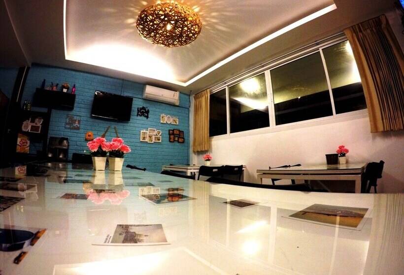 فندق 7q Patong