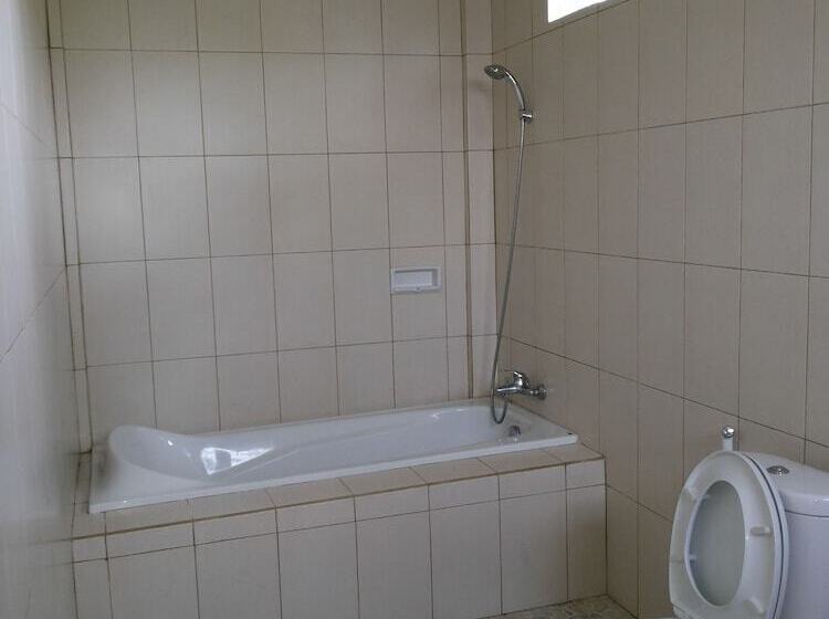 Отель Ben S Homestay