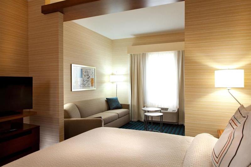 בית מלון כפרי Fairfield Inn & Suites By Marriott Lethbridge