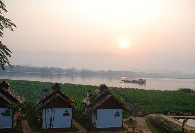 هتل Gin's Maekhong View Resort & Spa