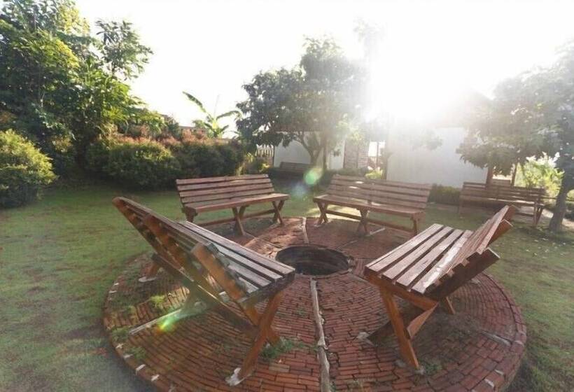 هتل Gin's Maekhong View Resort & Spa
