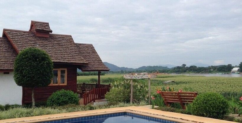 هتل Gin's Maekhong View Resort & Spa