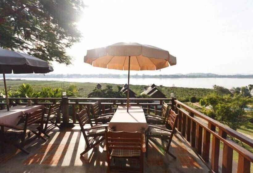 هتل Gin's Maekhong View Resort & Spa