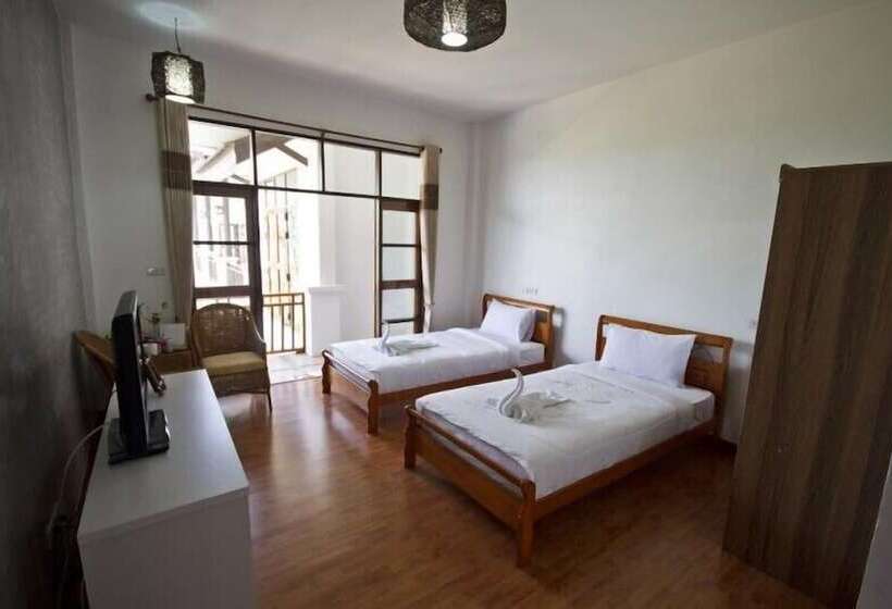 هتل Gin's Maekhong View Resort & Spa