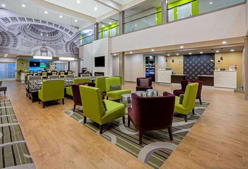 هتل La Quinta By Wyndham Tumwater   Olympia