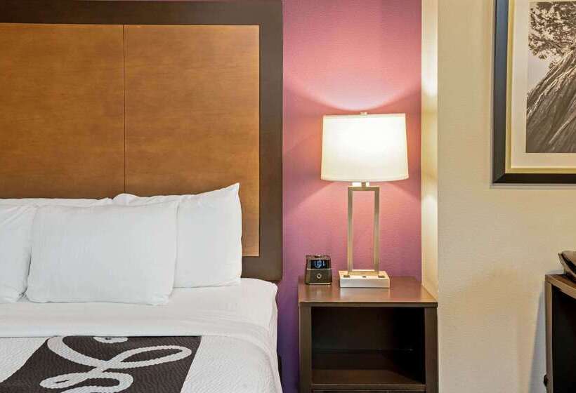 هتل La Quinta By Wyndham Tumwater   Olympia