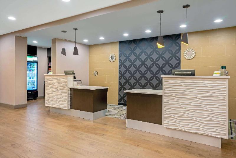 هتل La Quinta By Wyndham Tumwater   Olympia