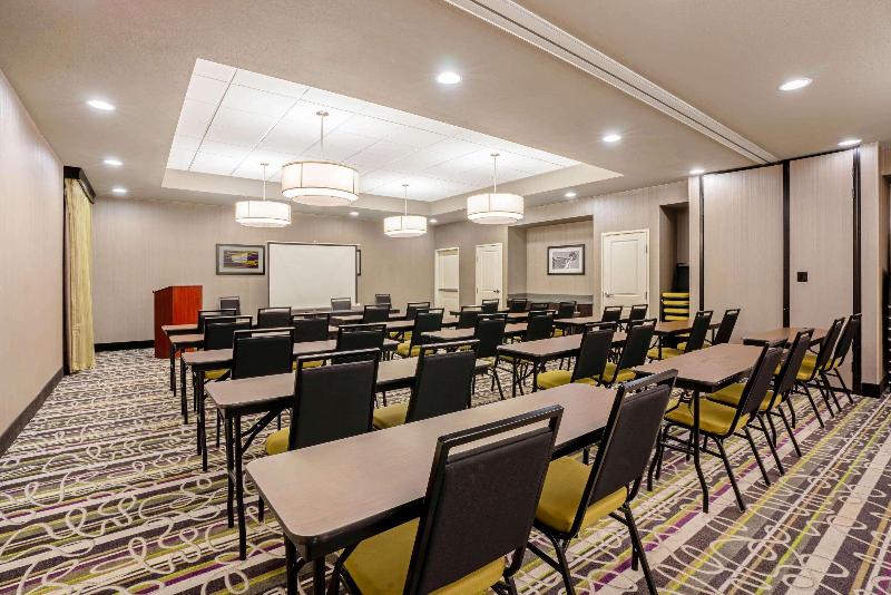 هتل La Quinta By Wyndham Tumwater   Olympia