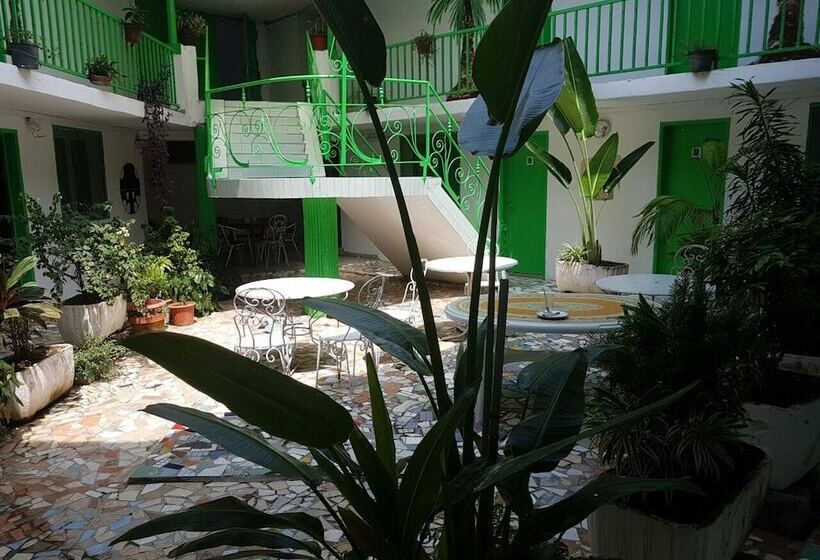 هتل Le Patio