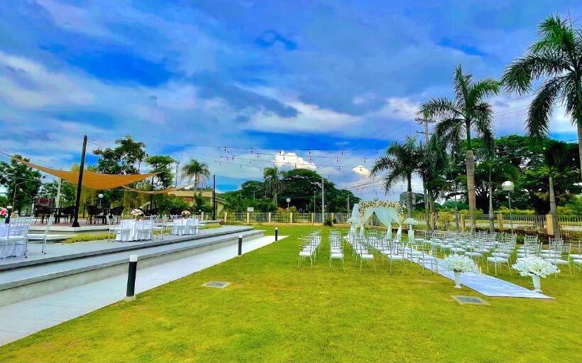 فندق Luisita Central Park