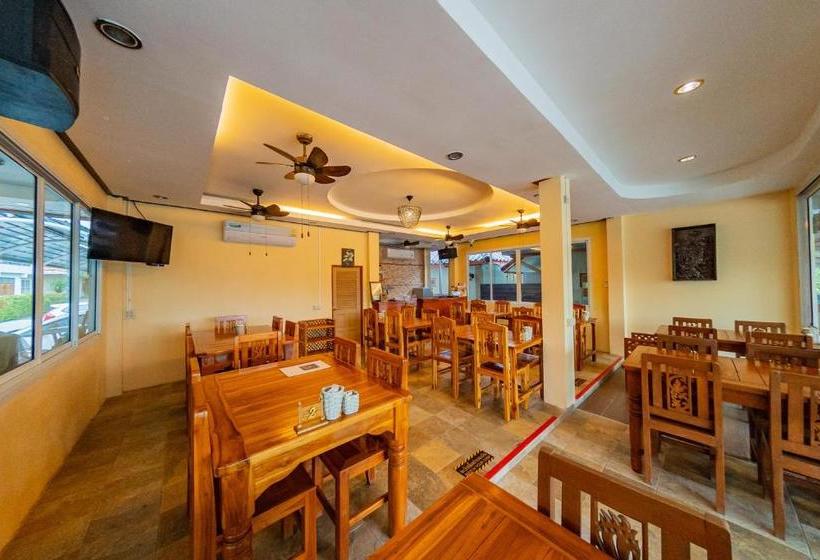 בית מלון כפרי Pasathai Resort