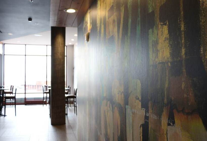 هتل Pier B Resort