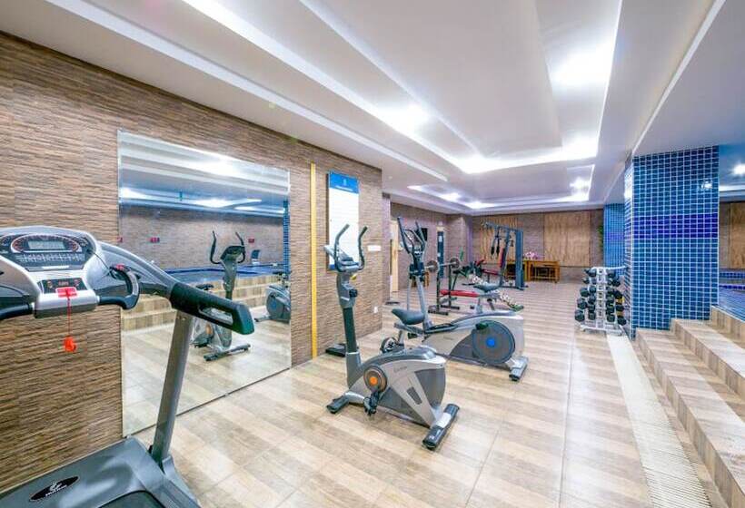 בית מלון כפרי Samnang Laor Phnom Penh