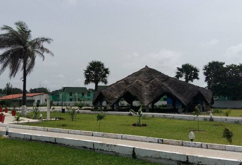 هتل Sand Beach