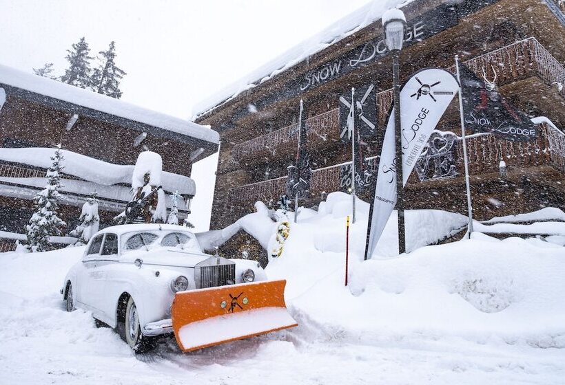 هتل Snow Lodge  Courchevel 1850