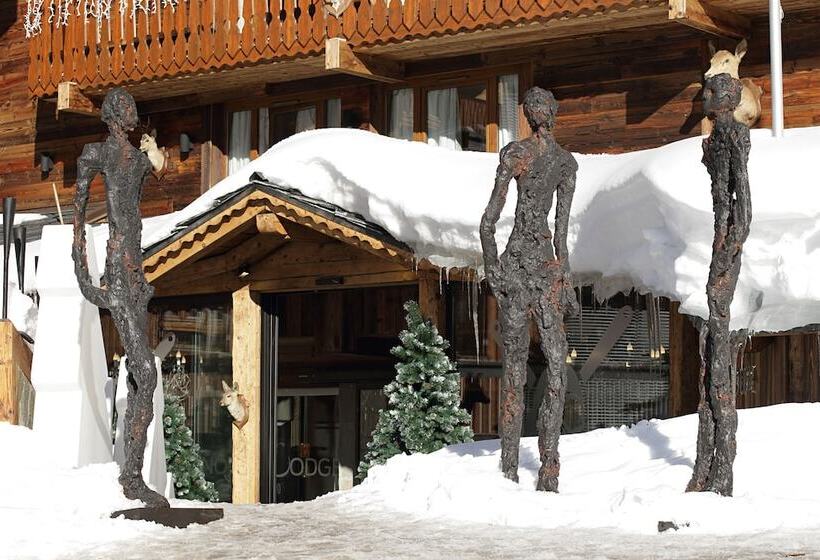 هتل Snow Lodge  Courchevel 1850