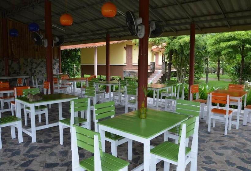 هتل The Garden Resort Nongkhai