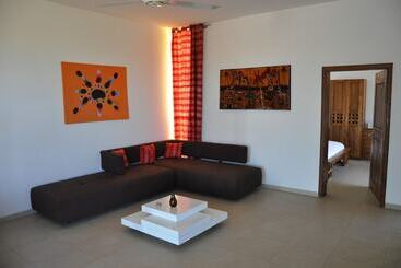 Leo S Beach Hotel & Restaurant Adults Only