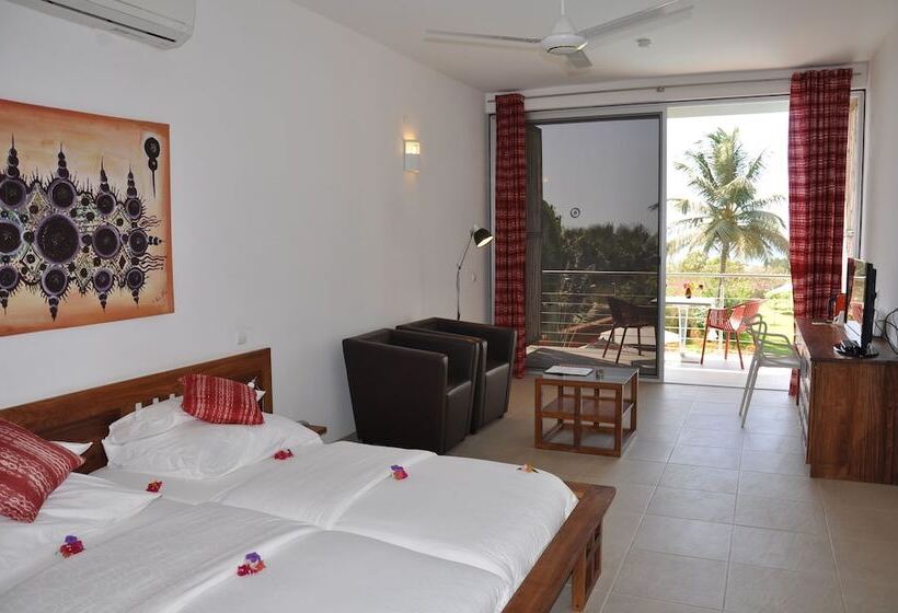 Leo S Beach Hotel & Restaurant   Adults Only