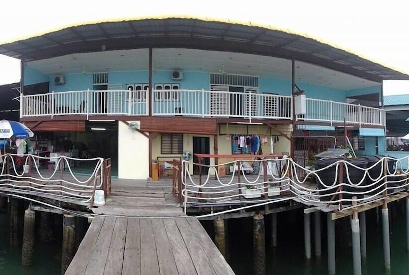 پانسیون Pangkor Fishing Village Guest House