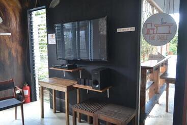 Spin Designer Hostel El Nido