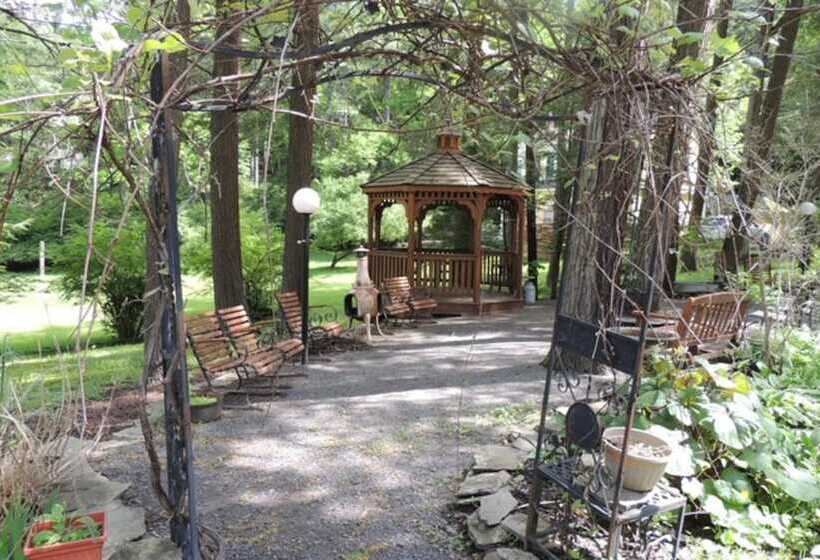 مبيت وإفطار Brookview Manor Inn