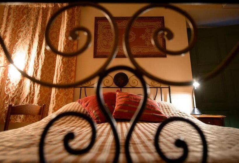 ベッドアンドブレックファースト Gerofotis Traditional Guesthouse Est 1892   Close To Aigio, Akoli, Selianitika