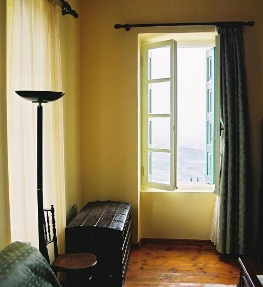 ベッドアンドブレックファースト Gerofotis Traditional Guesthouse Est 1892   Close To Aigio, Akoli, Selianitika