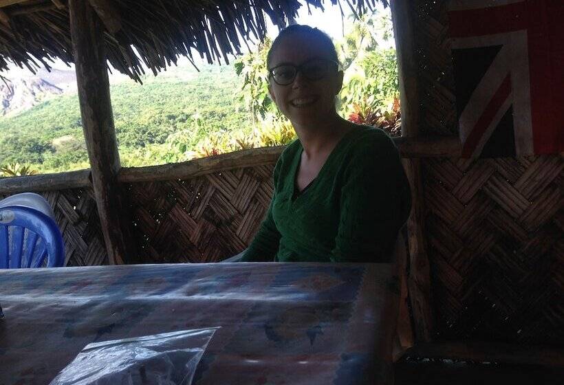 تختخواب و صبحانه Volcano Island Paradise