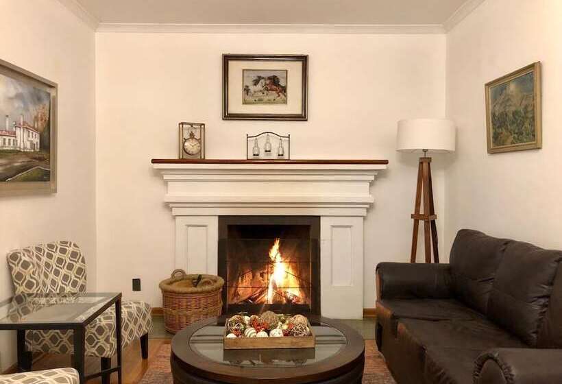 فندق فئة نجمة واحدة Hostería Pionero