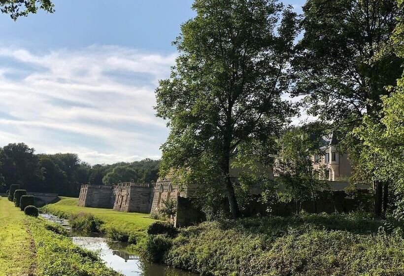 هتل Château Des Arpentis