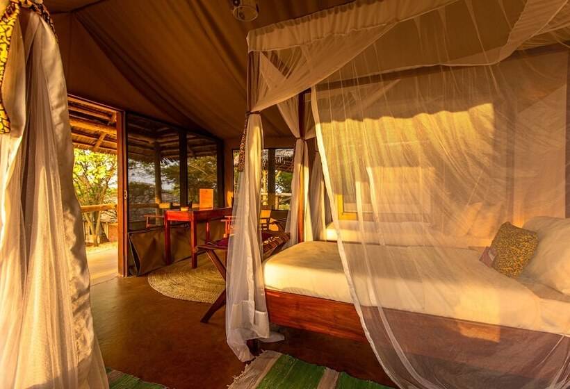 هتل Karatu Tented Lodge