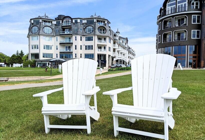 בית מלון כפרי Village Suites Bay Harbor