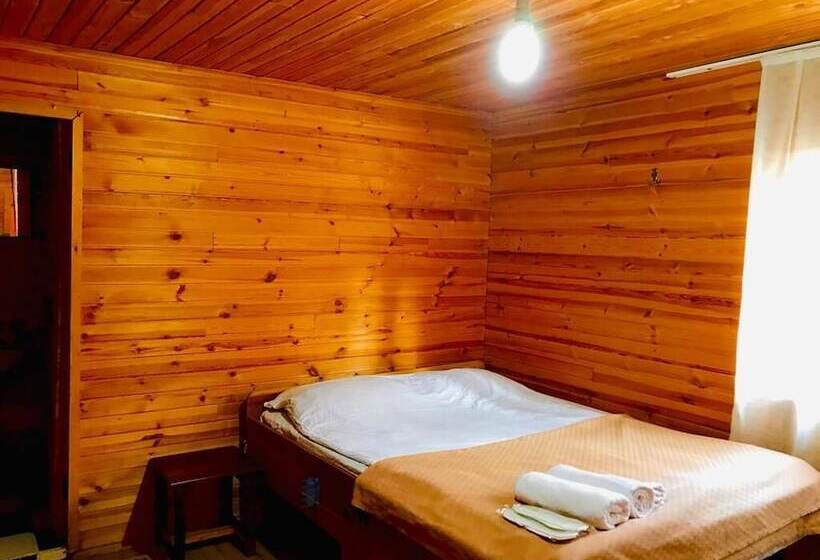 Kapuzbasi Selalesi Sahin Motel