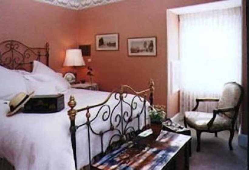 The Mansion Inn