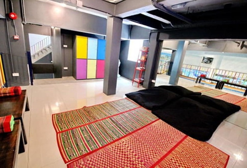Chic Hostel